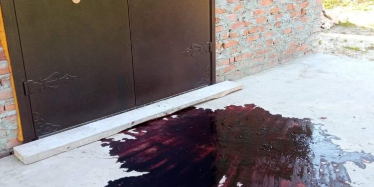 Біля храму московського патріархату на Тернопільщині розлили кров