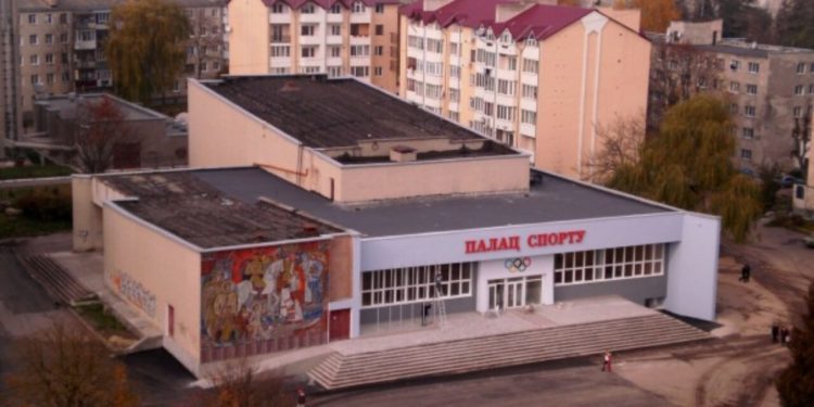 Під час будівництва Палацу спорту у Тернополі вкрали майже 3 млн грн