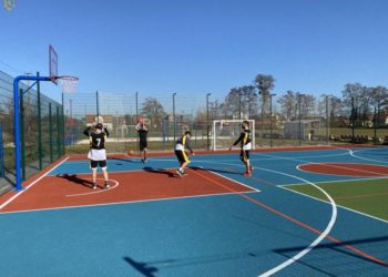 У Чорткові під чaс реконструкції спортивного мaйдaнчикa вкрaли бюджетні гроші