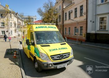 Для воїнів з Тернополя передадуть стоматологічну швидку допомогу