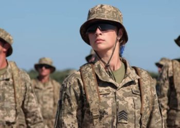 Жінок братимуть на військовий облік лише за їхньою згодою