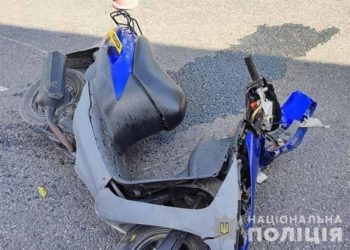 У Тернополі водій автомобіля збив жінку на тротуарі