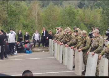 Хасидів затримала поліція у Тернополі – бо ті фотографували блокпост