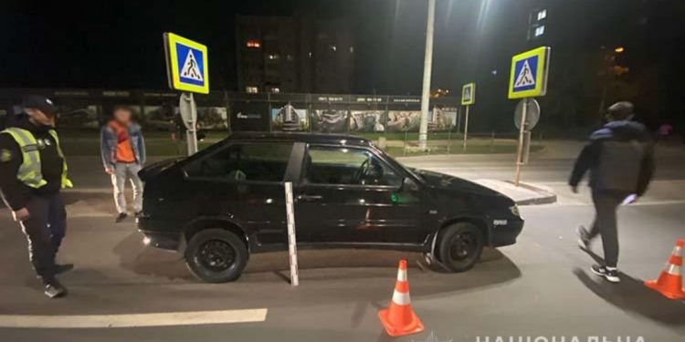 На пішохідному переході у Тернополі автомобіль збив жінку