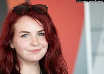 «Передивилась це відео стільки разів, що навіть не можете уявити»: мама Пташки з Азовсталі про відео з донькою у полоні