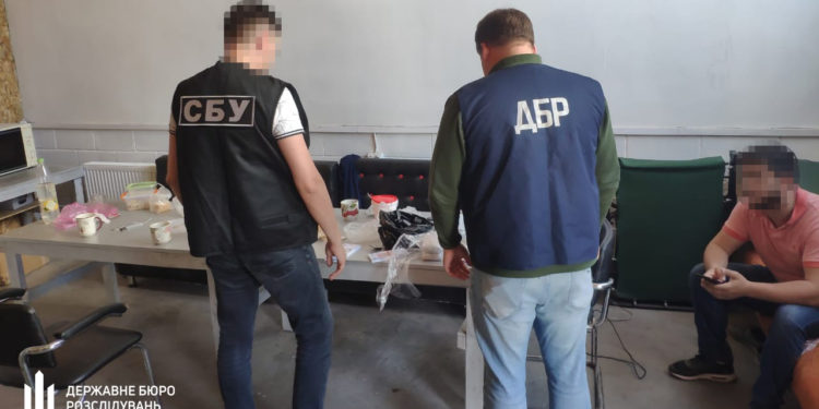 Судитимуть псевдоволонтера, котрий продавав військову амуніцію