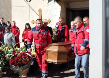 Під звуки сирен “швидких”: у Тернополі попрощалися із Михайлом Джусом