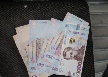 10000 гривень для поліцейських: жителю Шумська загрожує до 4 років тюрми