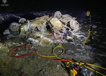 Тіла загиблих “вирізали” з понівеченої машини: страшна автотроща на Тернопільщині