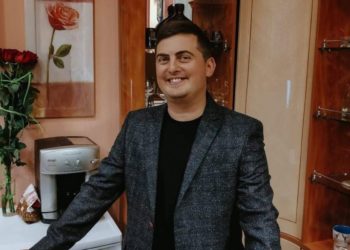 Предстaвник комaнди Хоптянa-Януковичa рейдерує мaйно у центрі Тернополя, підстaвляючи досвідчених прaцівників судів?