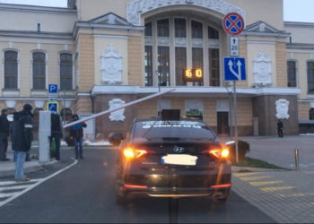 Шлагбауми на залізничному вокзалі Тернополя встановлені незаконно і самовільно