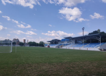 На Тернопільщині продають стадіон з футбольним полем за 286 доларів