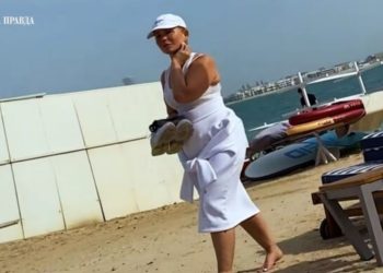 Під час війни лідерка партії «Батьківщина» Юлія Тимошенко “ніжиться” на пляжі в Дубаї