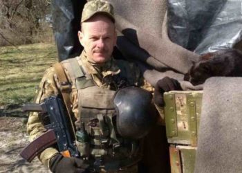 Один воїн, три війни: на Тернопільщині попрощаються з Героєм Володимиром Кімпінським