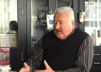 Поліція Тернопільщини хоче затримати головного лікаря, якого зловили на хабарі у 200 тис.