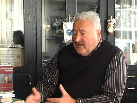 Поліція Тернопільщини хоче затримати головного лікаря, якого зловили на хабарі у 200 тис.