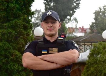 На фронті кожен день гинуть наші захисники, а в Тернополі керівники поліції крадуть “гуманітарку” та продають на ОЛХ