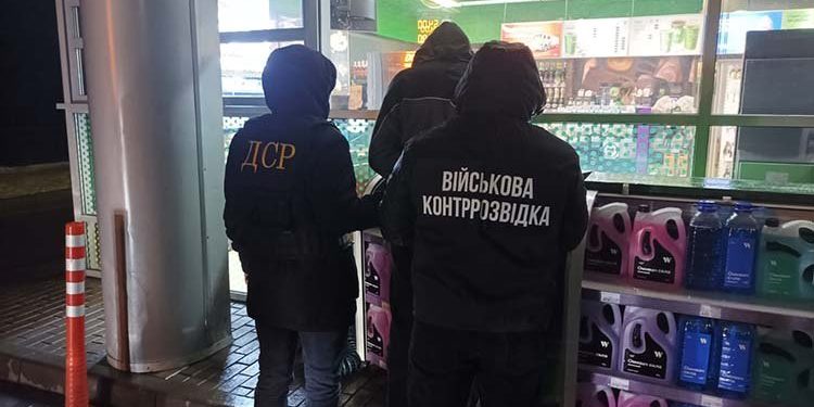 У Тернополі лікар хотів 3.5 тис. доларів, щоб “відмазати” від служби в ЗСУ