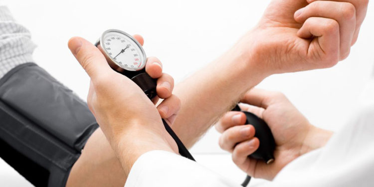 Стало відомо через яку розповсюджену хворобу чоловіків визнають непридатними до служби та виключають з військового обліку