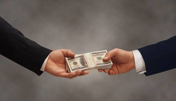 У Тернополі ексначальник відділу виконавчої служби допоміг боржнику уникнути штрафу у 900 тисяч гривень