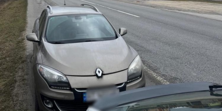 Патрульні Тернопільщини знайшли автівку, яка перебувала у розшуку