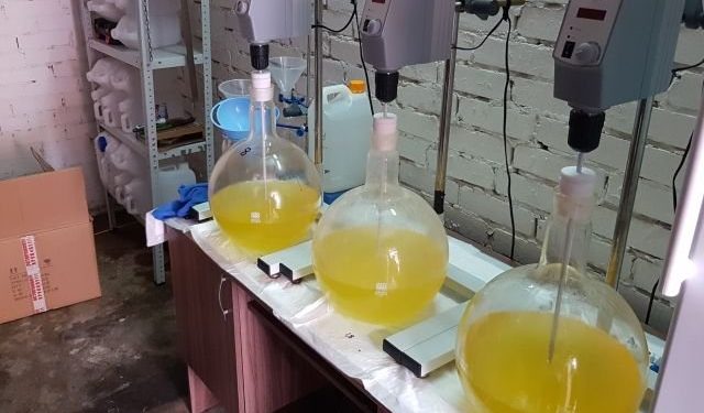 У Тернополі поліцейський створив нарколабораторію та “кришував” свій бізнес