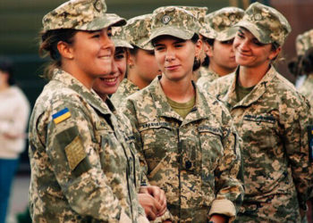 У Міноборони пояснили, які категорії жінок на Тернопільщині підлягатимуть мобілізації, а які ставатимуть на облік добровільно