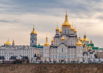 Тернопільський митрополит заявив, що ПЦУ готова оформляти документи на Почаївську лавру