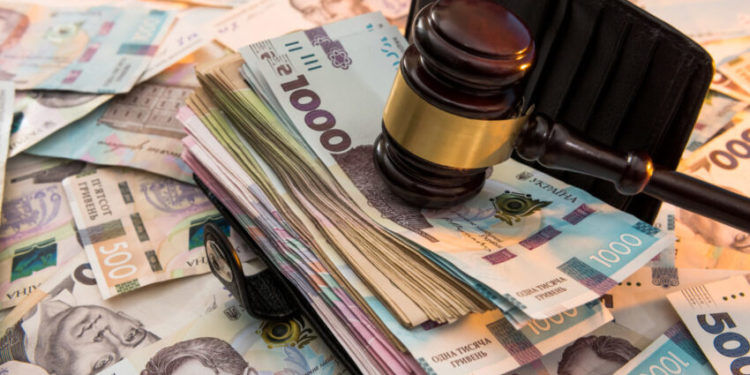 На Тернопільщині ексчиновниця відсудила у держави майже 800 тисяч гривень