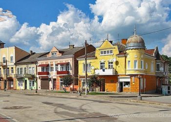 В громаді на Тернопільщині люди скаржаться на бездіяльність голови ОТГ