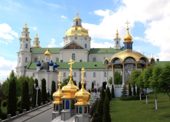 Представники УПЦ МП можуть вивезти з лаври на Тернопільщині мощі святих та ікони