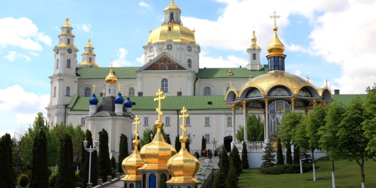 Представники УПЦ МП можуть вивезти з лаври на Тернопільщині мощі святих та ікони