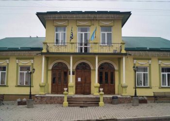 Міський голова на Тернопільщині забезпечив собі високі премії до кінця своєї каденції