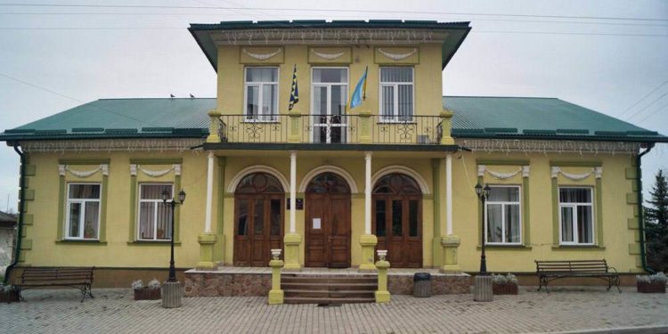 Міський голова на Тернопільщині забезпечив собі високі премії до кінця своєї каденції