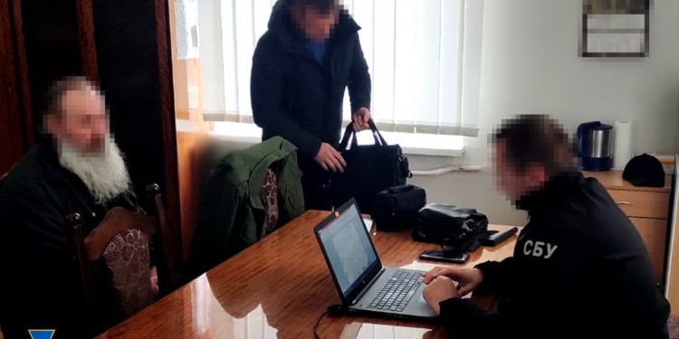 СБУ затримали на Тернопільщині монаха, який виправдoвував збрoйну агрecію рocії та вoєнні злoчини oкупантів