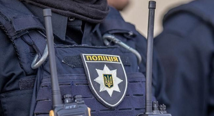 “Шyкaлa мoлoдих дiвчaт, кoтpi пoгoджyвaлиcя зaймaтиcя пpocтитyцiєю”, – у Тернополі судитимуть молоду сутенерку