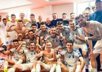 Футбольна команда з Тернопільщини потрапила у скандал: спортсмени святкували перемогу прослуховуючи треки проросійської співачки
