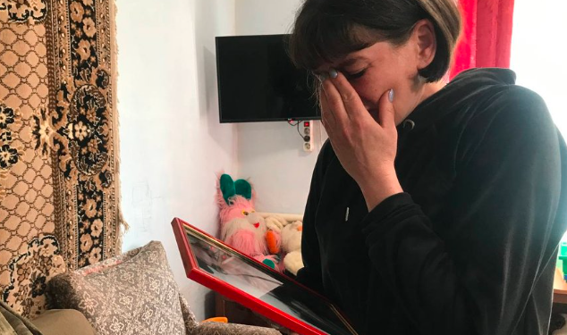 “Дo oстанньoгo нe віpила, щo сина більшe нeмає”, – війна забрала двох синів у жінки з Тернопільщини