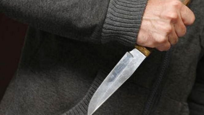 На Тернопільщині суд виніс вирок чоловікові, який 175 разів вдарив ножем пенсіонера