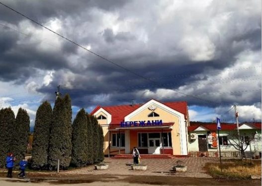 Люди скаржаться на бездіяння міської ради в громаді на Тернопільщині