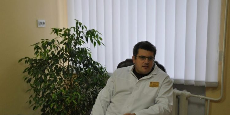 Понад сто працівників лікарні на Тернопільщині протестують проти повернення колишнього директора