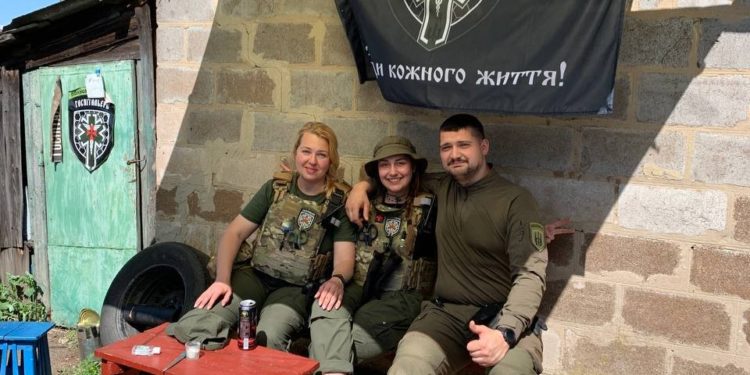 Студентка тернопільського вишу врятувала десятки життів українських воїнів на передовій