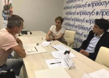 Знана тернопільська журналістка зіткнулася з цькуванням: як суд допоміг Анжелі Шові захистити свої права?