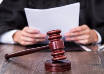 500 тисяч гривень чи фізична розправа: у Тернополі четверо чоловіків “тероризували” приватного підприємця