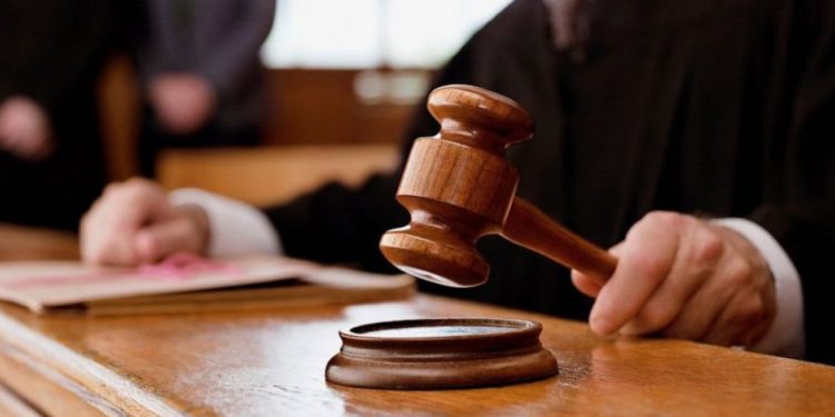 Підробив рішення сесії, щоб дати землю родичам: на Тернопільщині судять голову сільської ради