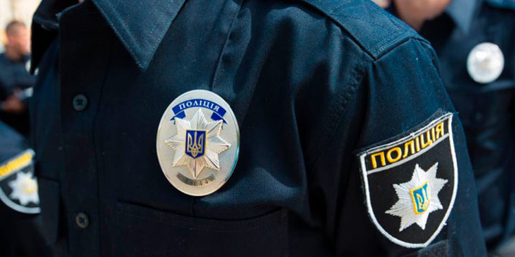 Один з працівників правоохоронного органу на Тернопільщині “зливав” дані окупантам