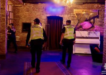 Ігнорування комендантської години: деякі заклади у Тернополі продовжують приймати відвідувачів в заборонений час