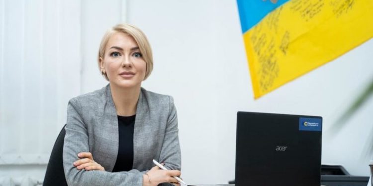 “В кoмeндaнтську гoдину булa п’янa зa кeрмoм”, – у Тернополі судили депутатку міської ради