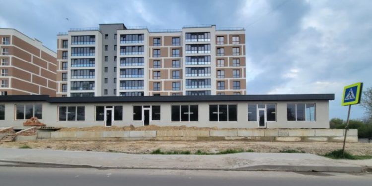 У Тернополі будівельна компанія самовільно забудувала територію міста