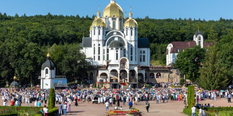 У Марійському духовному центрі «Зарваниця» на Тернопільщині відбулася традиційна всеукраїнська проща